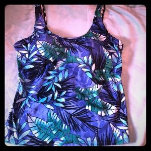 Women’s tankini top